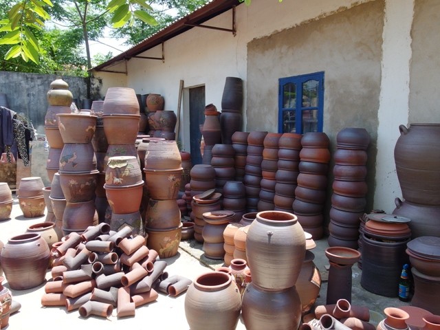 Phu Lang ceramic village in Bac Ninh province - ảnh 1